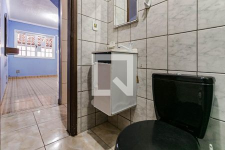 Casa de condomínio para alugar com 47m², 2 quartos e 1 vaga Casa de condomínio para alugar com 47m², 2 quartos e 1 vagaBanheiro