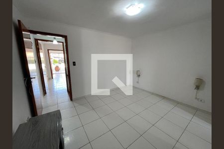 Casa para alugar com 120m², 2 quartos e 1 vaga Casa para alugar com 120m², 2 quartos e 1 vagaQuarto 2