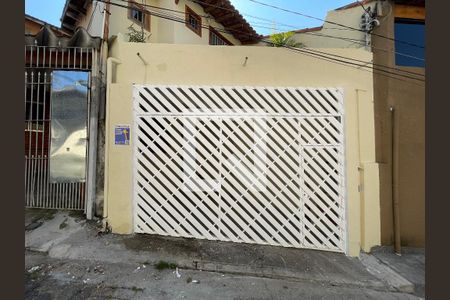 Casa para alugar com 120m², 2 quartos e 1 vaga Casa para alugar com 120m², 2 quartos e 1 vagaFachada