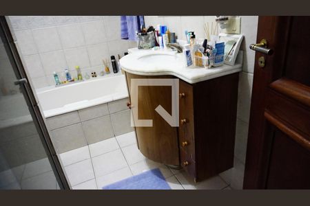 Casa de condomínio para alugar com 460m², 4 quartos e 2 vagasBanheiro Suite