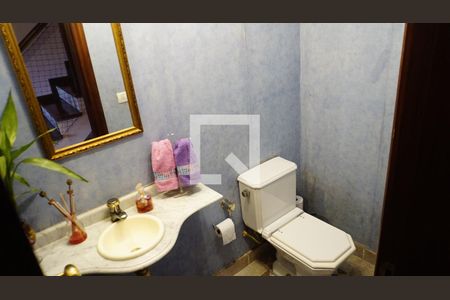 Casa de condomínio para alugar com 460m², 4 quartos e 2 vagasLavabo