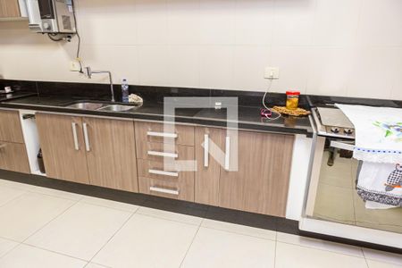 Casa à venda com 158m², 3 quartos e 2 vagasCozinha