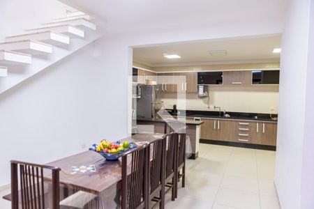 Sala de casa à venda com 3 quartos, 158m² em Burgo Paulista, São Paulo