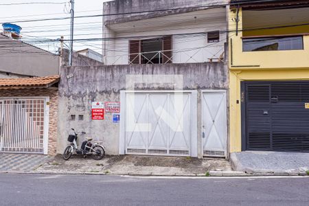 Casa à venda com 158m², 3 quartos e 2 vagasFachada