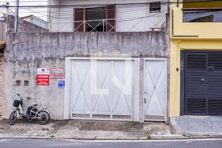 Casa à venda com 158m², 3 quartos e 2 vagasFachada