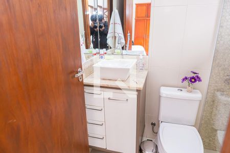 Casa à venda com 158m², 3 quartos e 2 vagasBanheiro do Quarto 1