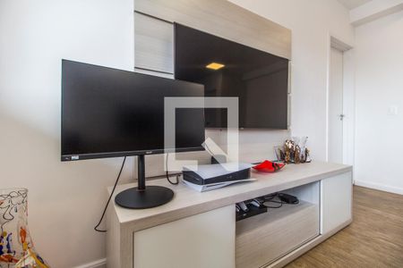 Sala de TV de apartamento à venda com 3 quartos, 109m² em Centro Comercial Jubran, Barueri