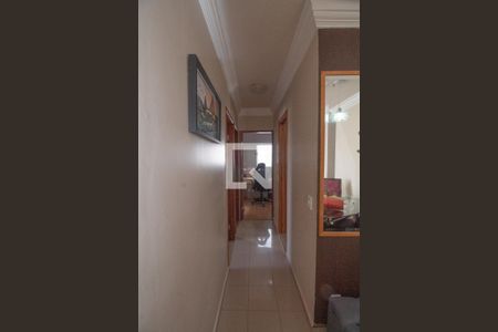 Apartamento à venda com 55m², 3 quartos e 1 vagaCorredor acesso quartos