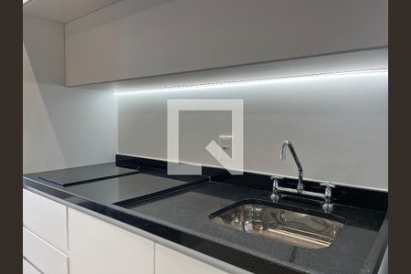 Banheiro de apartamento para alugar com 1 quarto, 25m² em Perdizes, São Paulo