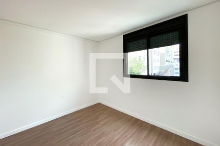 Suite 1 de apartamento à venda com 2 quartos, 117m² em Serra, Belo Horizonte