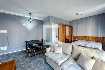 Sala de apartamento à venda com 1 quarto, 40m² em Vila Regente Feijó, São Paulo
