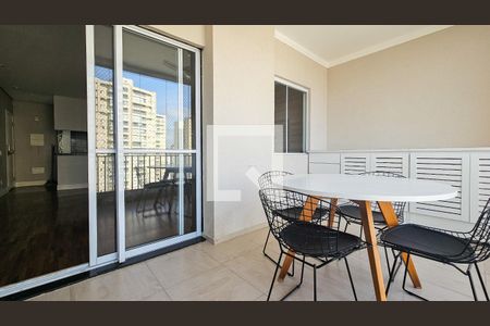Varanda de apartamento à venda com 2 quartos, 107m² em Jardim Taquaral, São Paulo