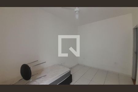 Quarto 1 de casa para alugar com 3 quartos, 200m² em Vila Tupi, Praia Grande