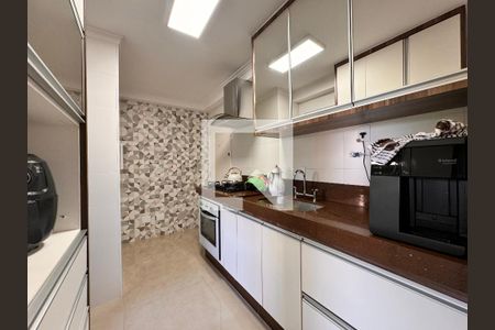 Apartamento à venda com 89m², 3 quartos e 2 vagas Apartamento à venda com 89m², 3 quartos e 2 vagasCozinha