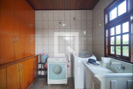 Casa à venda com 630m², 3 quartos e 2 vagasÁrea de Serviço