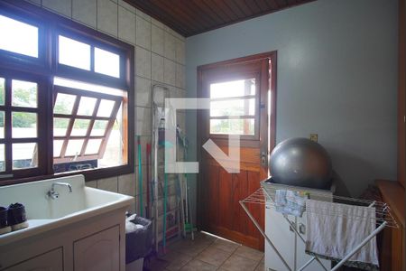 Casa à venda com 630m², 3 quartos e 2 vagasÁrea de Serviço