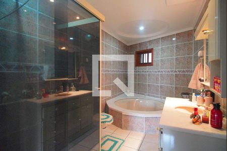 Casa à venda com 630m², 3 quartos e 2 vagasBanheiro da Suíte 