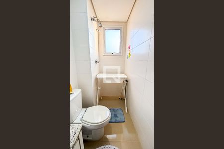 Apartamento à venda com 139m², 4 quartos e 4 vagasBanheiro da Suíte 2