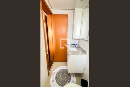 Apartamento à venda com 139m², 4 quartos e 4 vagasBanheiro da Suíte 2