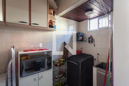 Apartamento à venda com 81m², 3 quartos e 1 vagaÁrea de Serviço