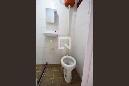 Casa para alugar com 30m², 1 quarto e sem vaga Casa para alugar com 30m², 1 quarto e sem vagaBanheiro