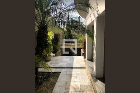 Casa à venda com 700m², 4 quartos e 6 vagas