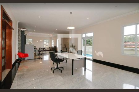 Casa à venda com 700m², 4 quartos e 6 vagas