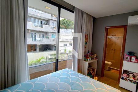 Casa à venda com 230m², 4 quartos e 2 vagasquarto 3 suite