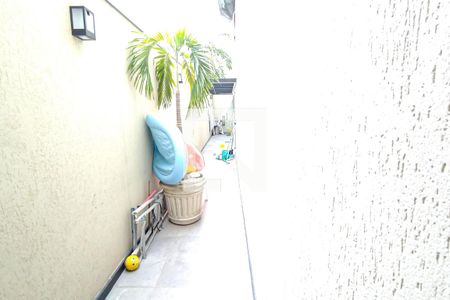 Casa à venda com 230m², 4 quartos e 2 vagascorredor