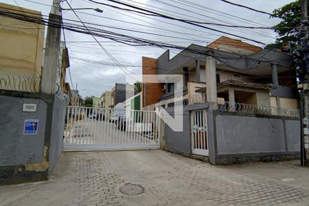 Casa à venda com 230m², 4 quartos e 2 vagasfachada