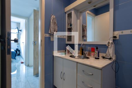 Apartamento à venda com 105m², 3 quartos e 2 vagasBanheiro Social