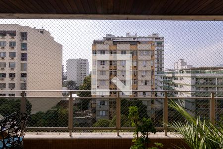 Apartamento à venda com 105m², 3 quartos e 2 vagasQuarto 2 Vista