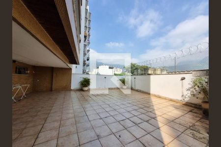 Apartamento à venda com 105m², 3 quartos e 2 vagasÁrea Comum - Playground