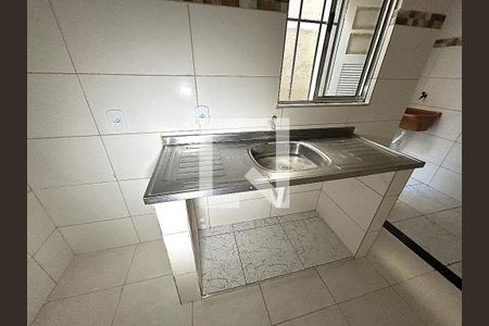 Cozinha de casa para alugar com 3 quartos, 100m² em Marechal Hermes, Rio de Janeiro