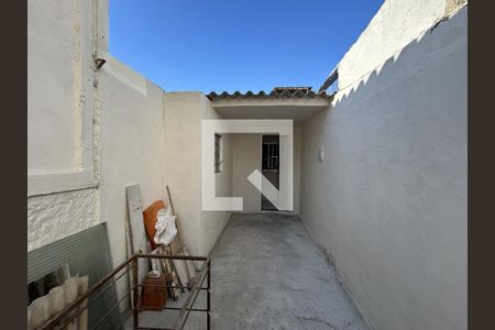 Fachada de casa para alugar com 3 quartos, 100m² em Marechal Hermes, Rio de Janeiro