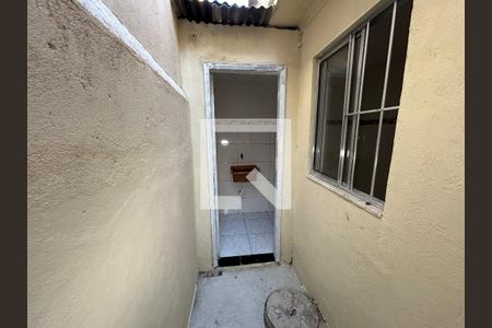 Area comum de casa para alugar com 3 quartos, 100m² em Marechal Hermes, Rio de Janeiro