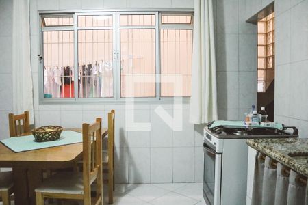 Casa à venda com 300m², 4 quartos e 3 vagasCozinha