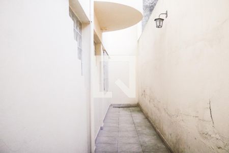 Casa à venda com 300m², 4 quartos e 3 vagasCorredor