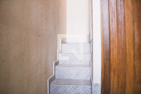 Casa à venda com 300m², 4 quartos e 3 vagasEscada