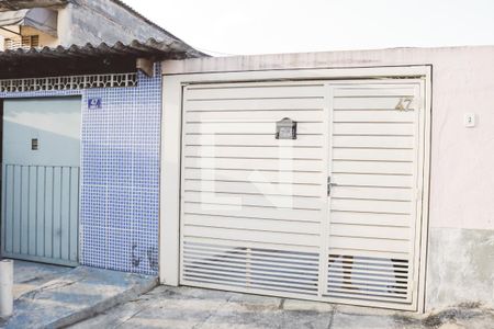 Casa à venda com 300m², 4 quartos e 3 vagasFachada