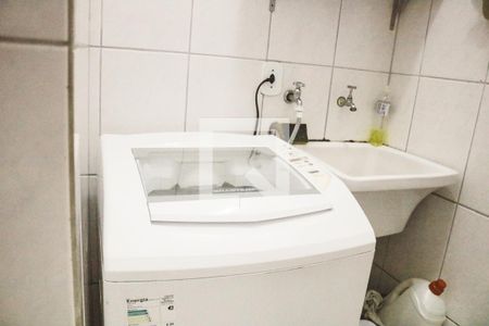 Casa à venda com 300m², 4 quartos e 3 vagasÁrea de Serviço 2