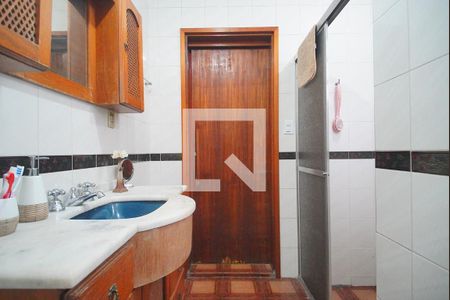 Casa à venda com 230m², 4 quartos e 3 vagas Casa à venda com 230m², 4 quartos e 3 vagasBanheiro 2