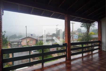 Casa à venda com 230m², 4 quartos e 3 vagas Casa à venda com 230m², 4 quartos e 3 vagasQuarto 3 vista