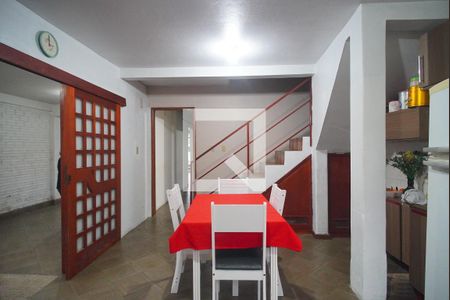 Casa à venda com 230m², 4 quartos e 3 vagas Casa à venda com 230m², 4 quartos e 3 vagasCozinha