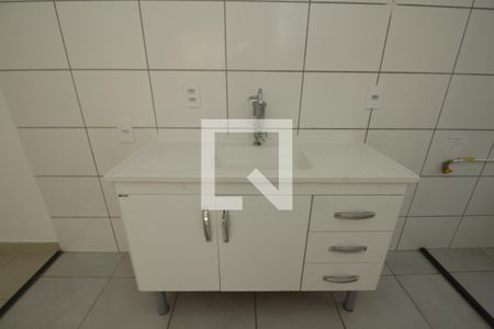 Cozinha de apartamento para alugar com 2 quartos, 42m² em Vila Plana, São Paulo
