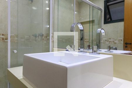 Apartamento para alugar com 90m², 3 quartos e 1 vaga Apartamento para alugar com 90m², 3 quartos e 1 vagaBanheiro da Suíte