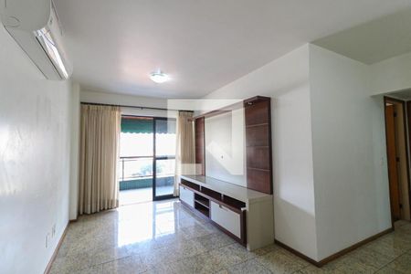 Apartamento para alugar com 90m², 3 quartos e 1 vaga Apartamento para alugar com 90m², 3 quartos e 1 vagaSala