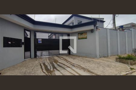 Casa para alugar com 55m², 2 quartos e 1 vagaFachada