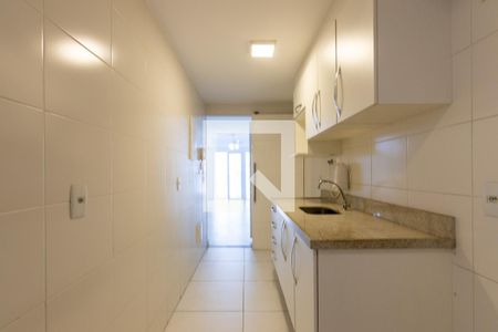 Apartamento à venda com 68m², 2 quartos e 1 vaga Apartamento à venda com 68m², 2 quartos e 1 vagaCozinha