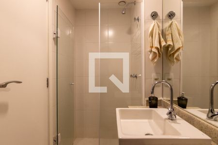 Apartamento à venda com 68m², 2 quartos e 1 vaga Apartamento à venda com 68m², 2 quartos e 1 vagaBanheiro Social